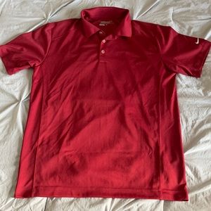 Red Nikegolf dri fit